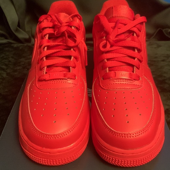 Air Force1 ‘07 LV8 1 - Picture 2 of 5